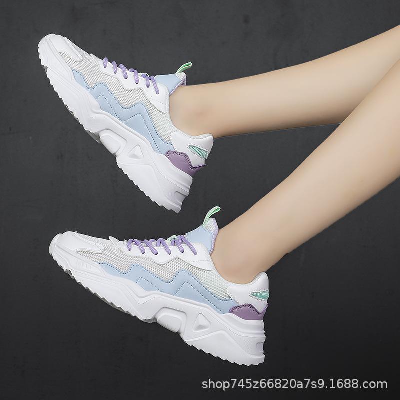 

Black men s and women s sports shoes soft sole light square dancing fitness shoes Internet celebrity fashion travel dad shoes running shoes 45