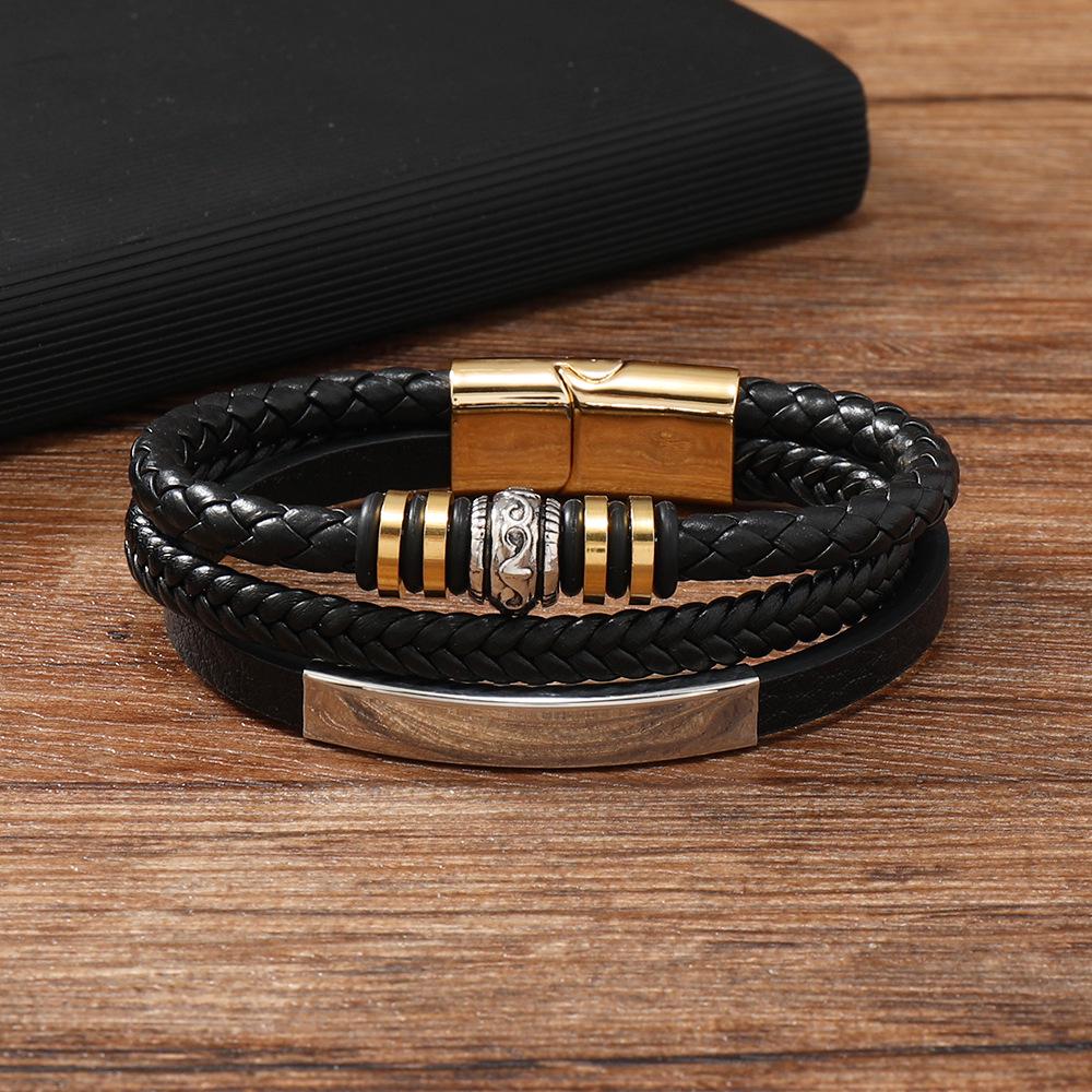 Beliebtes mehrlagiges Lederarmband für Herren mit Akzenten aus Edelstahllegierung