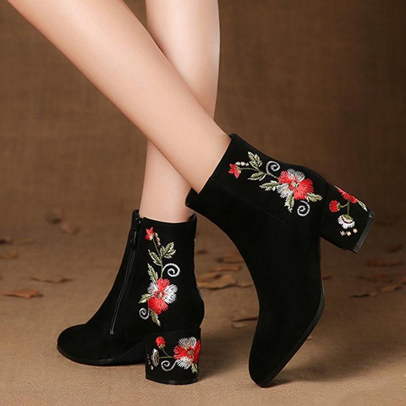 Embroidered high-heeled Martin boots women's autumn and winter new ethnic style velvet warm side zipper fashion boots