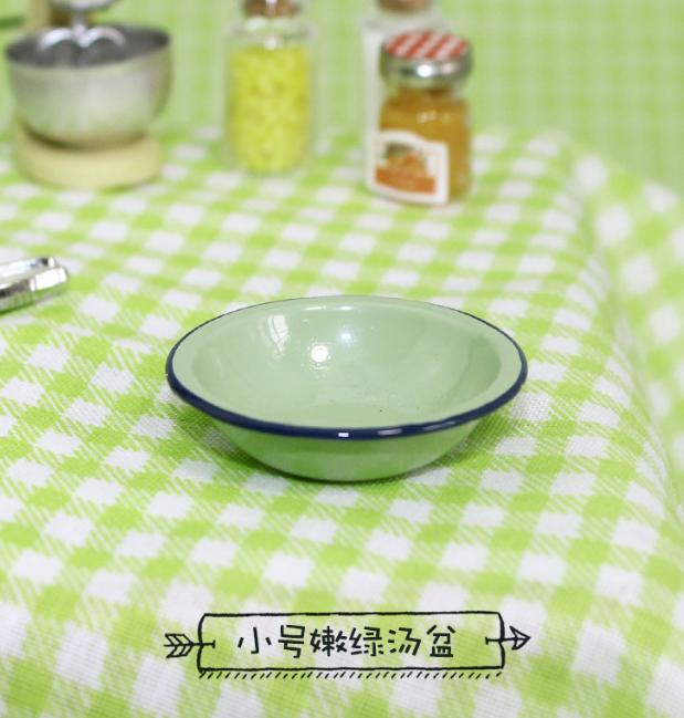 1/6 1/12  Doll House Simulation Miniature Mini Old Style Soup Pot Model Decor