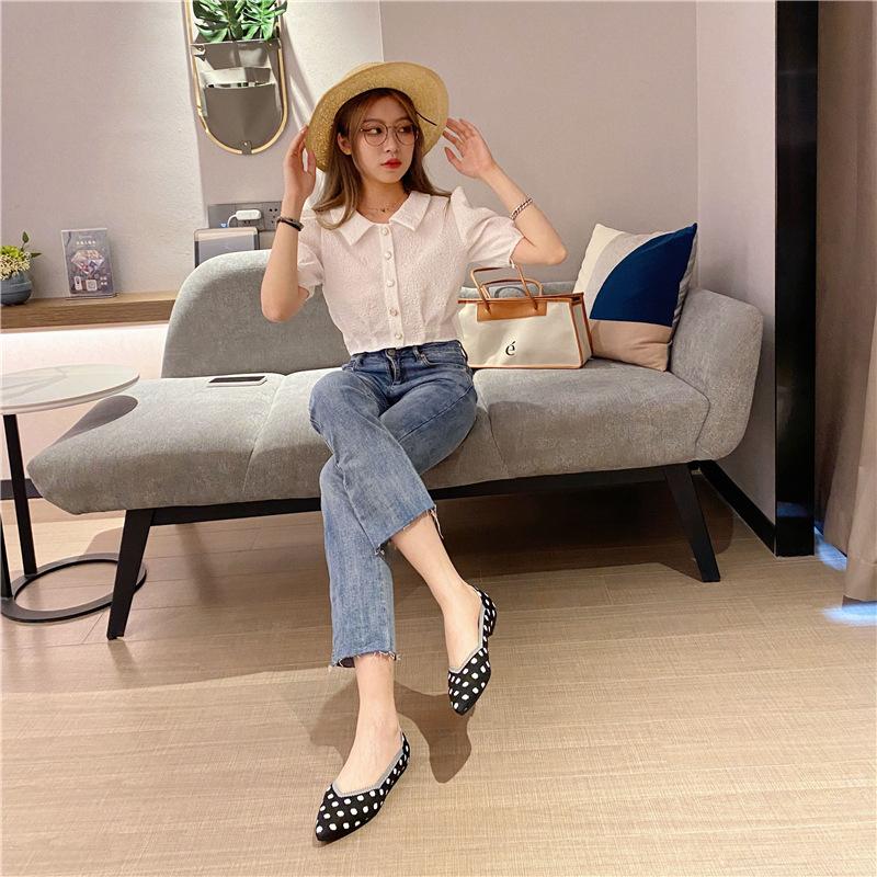 Flat shoes are new comfortable knitted fabrics, thin super soft shallow mouth pointed soft sole polka dot single shoes