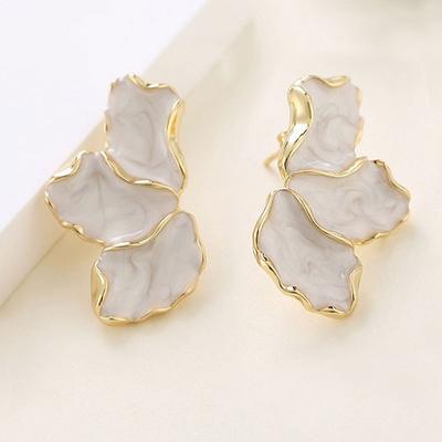Metal Flower Cream Stud Earrings For Women Fashion Gold Color Plating Irregular Post Earrings Heavy Design Statement Earring