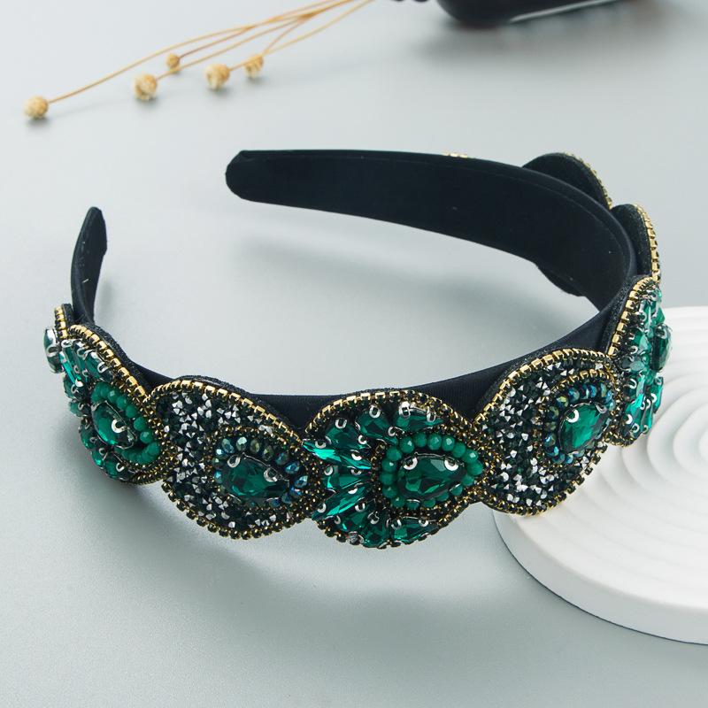 Fashionable New Style Shiny Crystal Hairband, Versatile and Elegant, A High-end Hair Accessory.