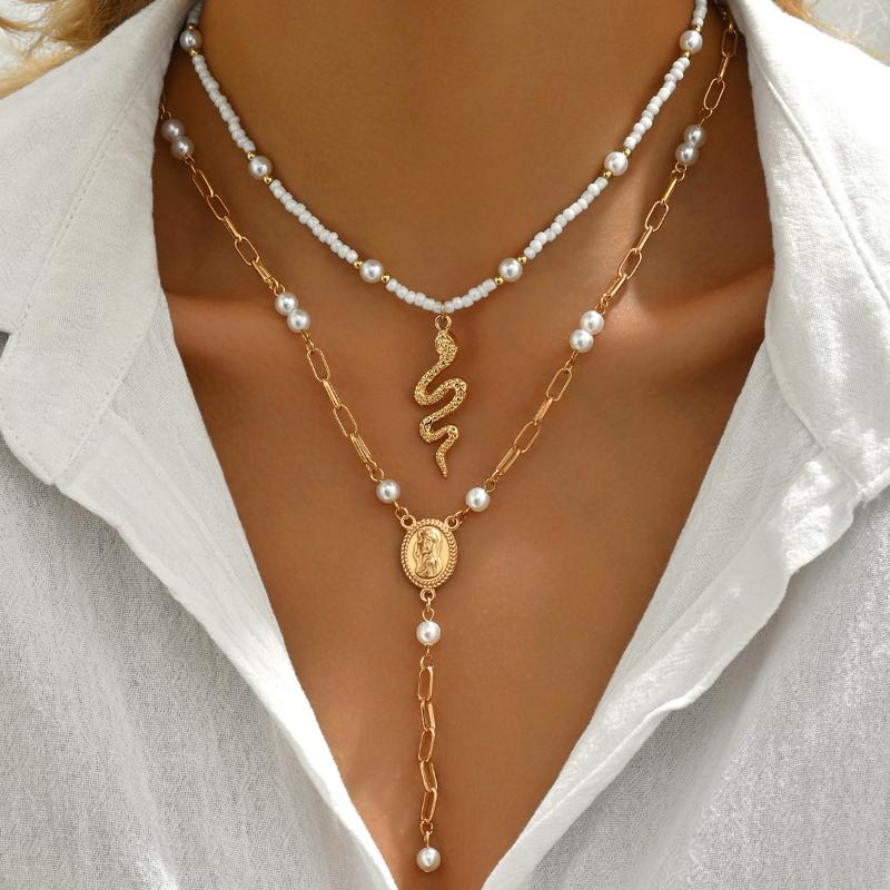 Vintage Layered Pearl Necklace For Women Gold Plated Multi Layer Chain Choker With Heart Lock Pendant For Party Daily Jewelry