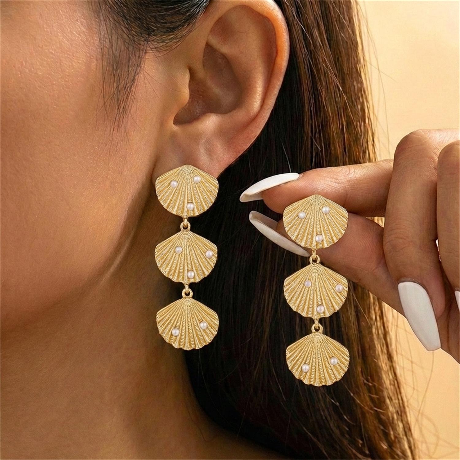 

Colorful Painting Shells Stud Earrings for Women Fashion Conch Starfish Long Pendant Earrings Summer Beach Party Jewelry Gifts