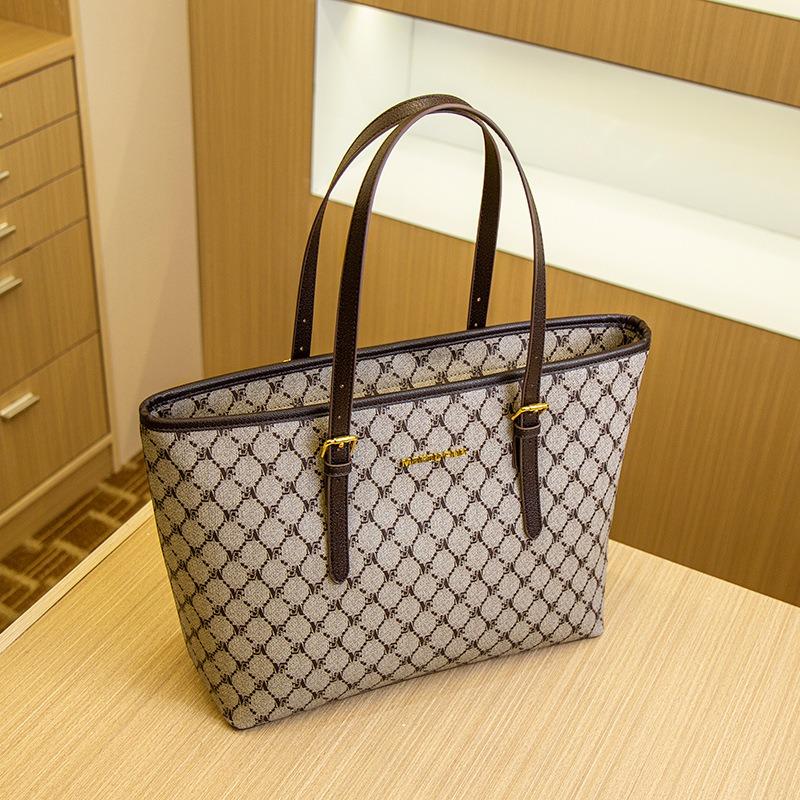 New Fashionable Large-capacity Handbag Going Out Shoulder Bag Simple Tote Bag Old Flower Casual Underarm Bag