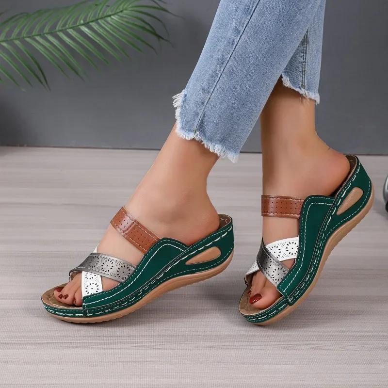 2024 New Hot Selling Open Toe Women's Slippers Summer Roman Mixed Color Outdoor Leisure Beach Wedge Large Size Slippers Zapatos