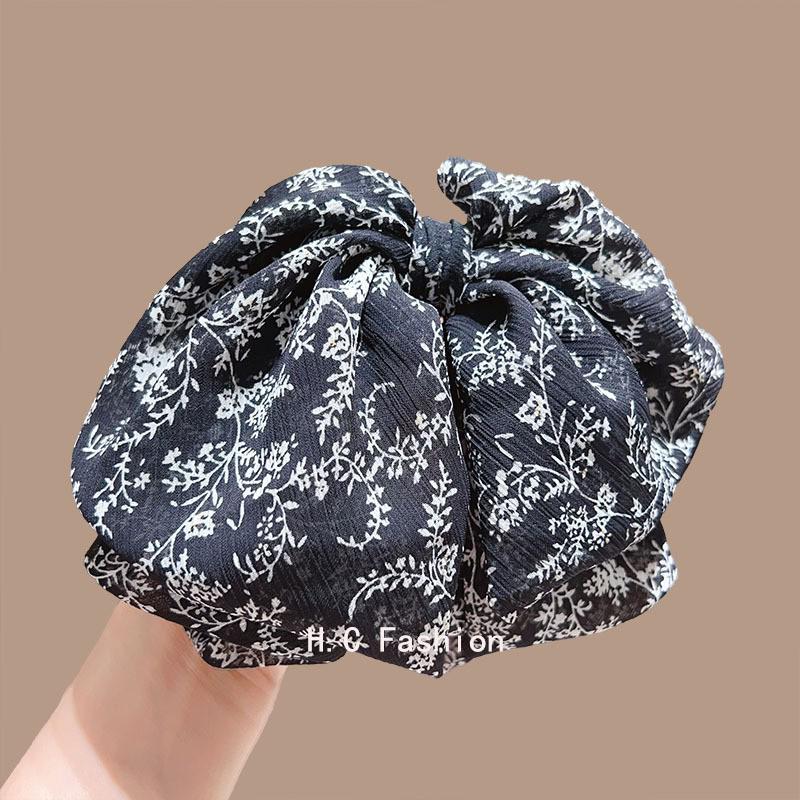 Polka Dot Bow Claw Clip: Elegant Women's Hair Accessory
