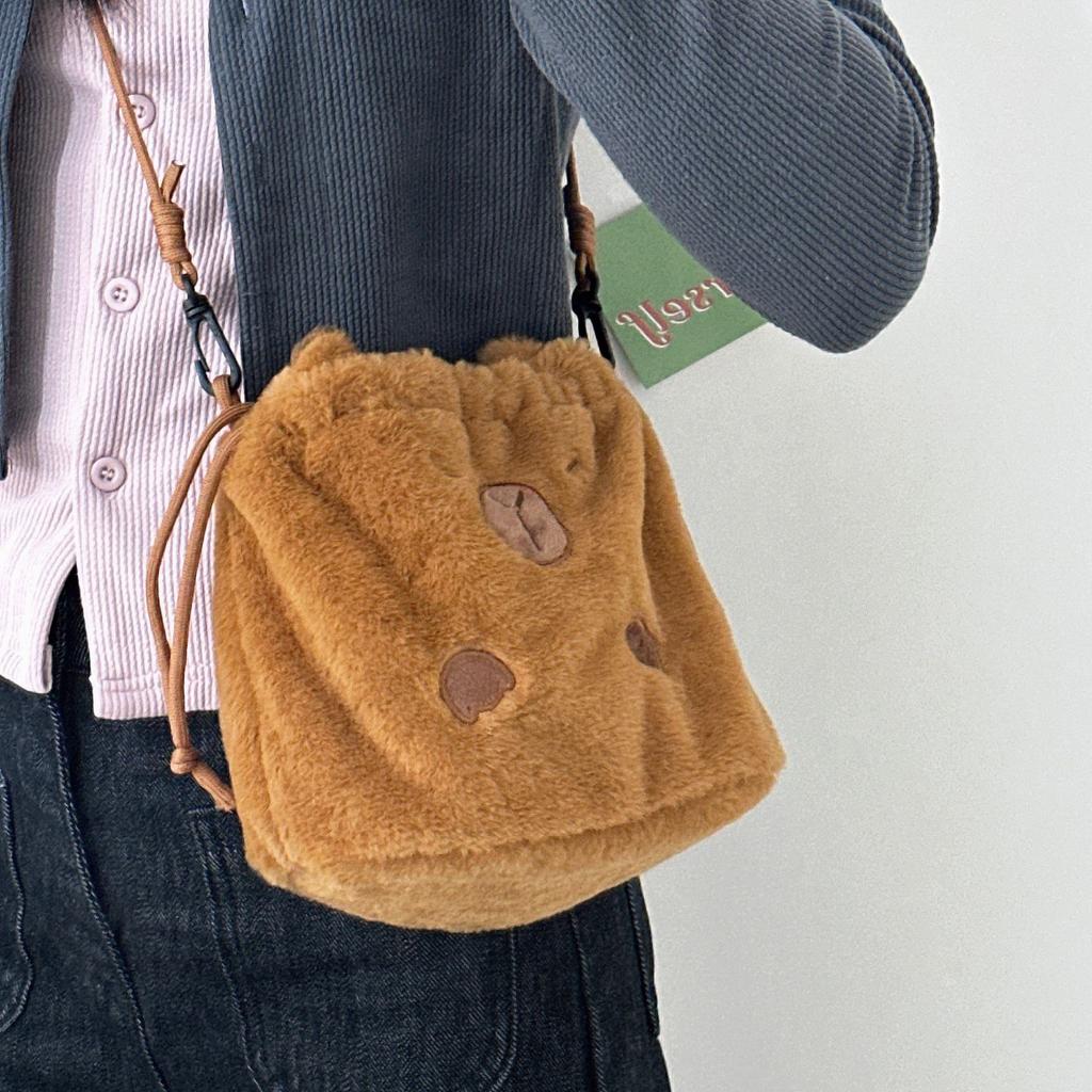 Kapibara Ultra-light Walking Volume Cute Plush Bag Cartoon Capybara Drawstring Bucket Bag Change Messenger Bag