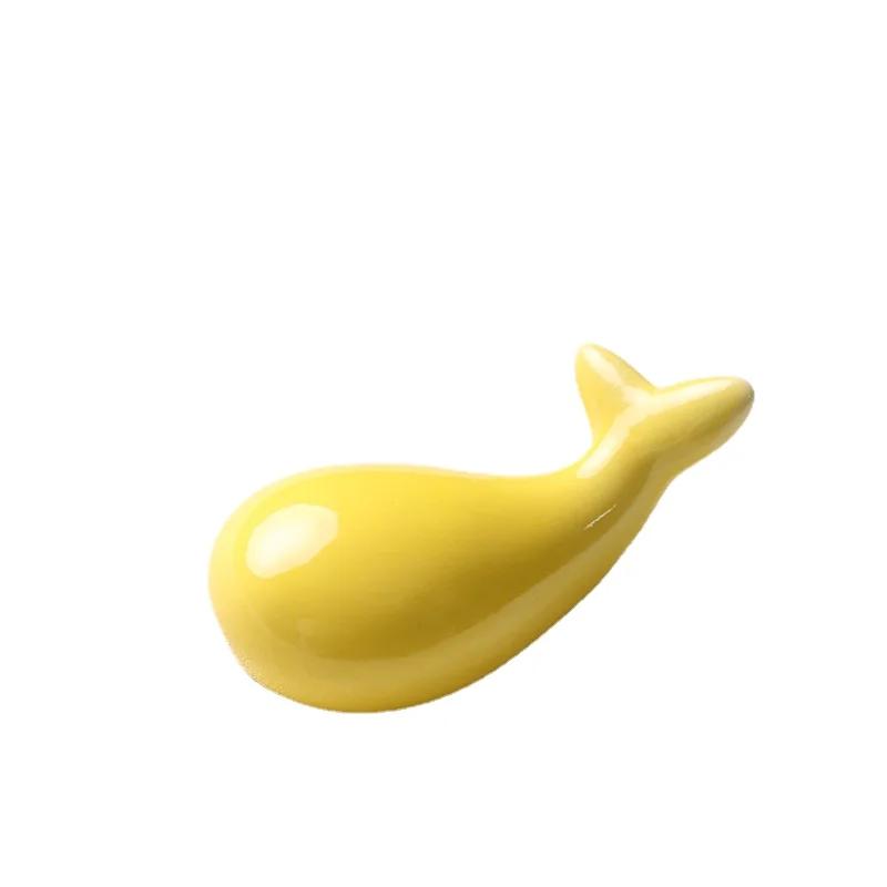 3*3.5*7cm  Cartoon Ceramic Chopsticks Holders Whale Shape Chopsticks Mat Kitchen Art Craft Tableware Chopsticks Stand