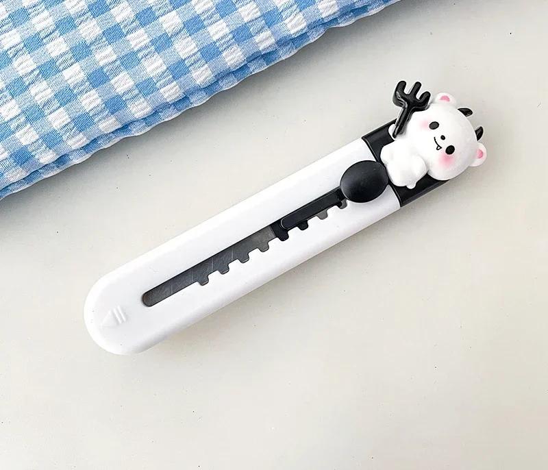 

1 шт. милый мультяшный нож на Хэллоуин для школьников, милый мини-портативный нож для бумаги, безопасный кавайный нож для коробок, школьные принадлежности