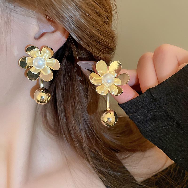 European & American Silver Needle Earrings with Faux Pearl & Metallic Floral Design