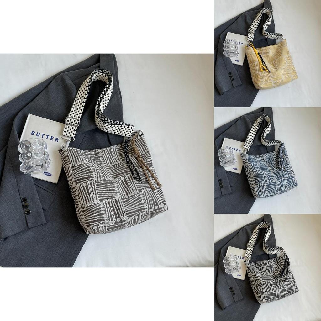 Fashionable Retro Crossbody Tote Bag Stylish Korean Summer 2024 Large Capacity Handbag