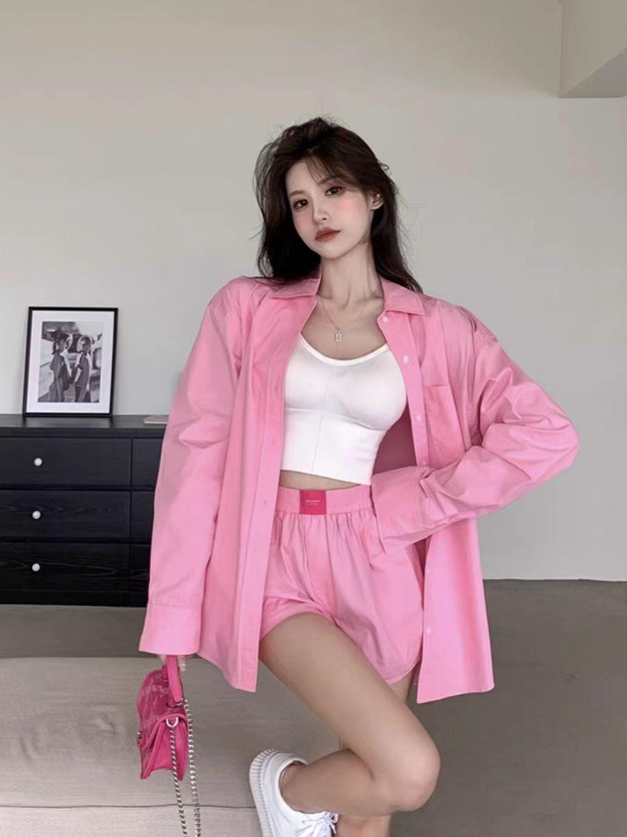 

Корейский омолаживающий летний набор: Солнцезащитная рубашка с длинным рукавом и универсальные шорты с высокой талией L розовый