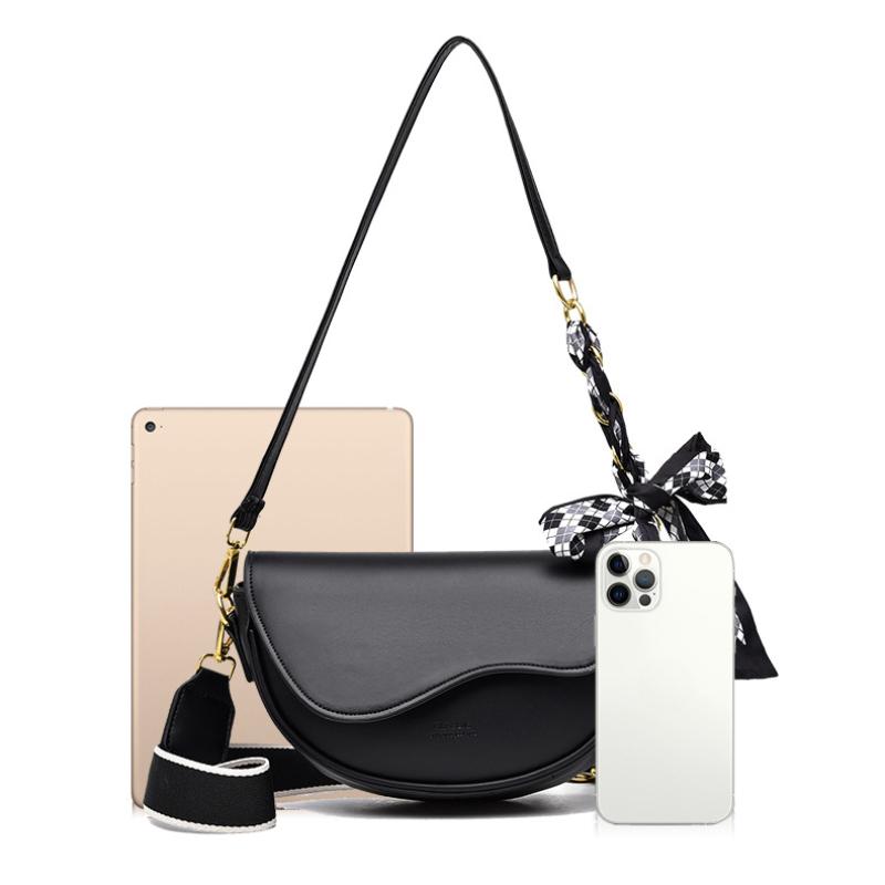 Small Niche Luxury Women's Bag, New Fashionable Underarm Saddle Bag, Korean Version, Simple Casual Single Shoulder Crossbody Bag
