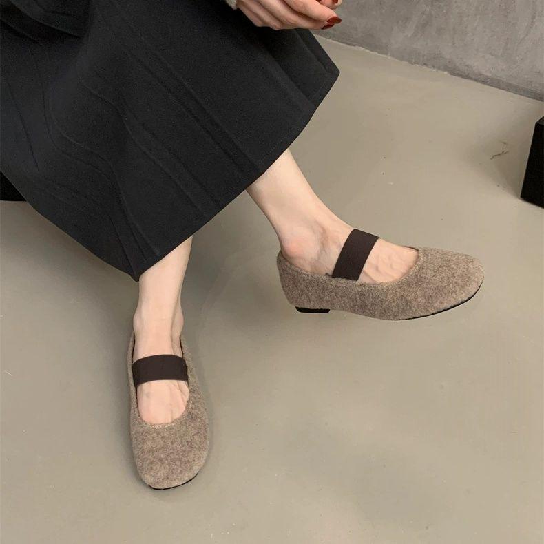 Flat-bottomed French fluffy shoes for women to wear outside, autumn and winter evening wind fleece warm temperament, fairy wind Mary Jane single sho