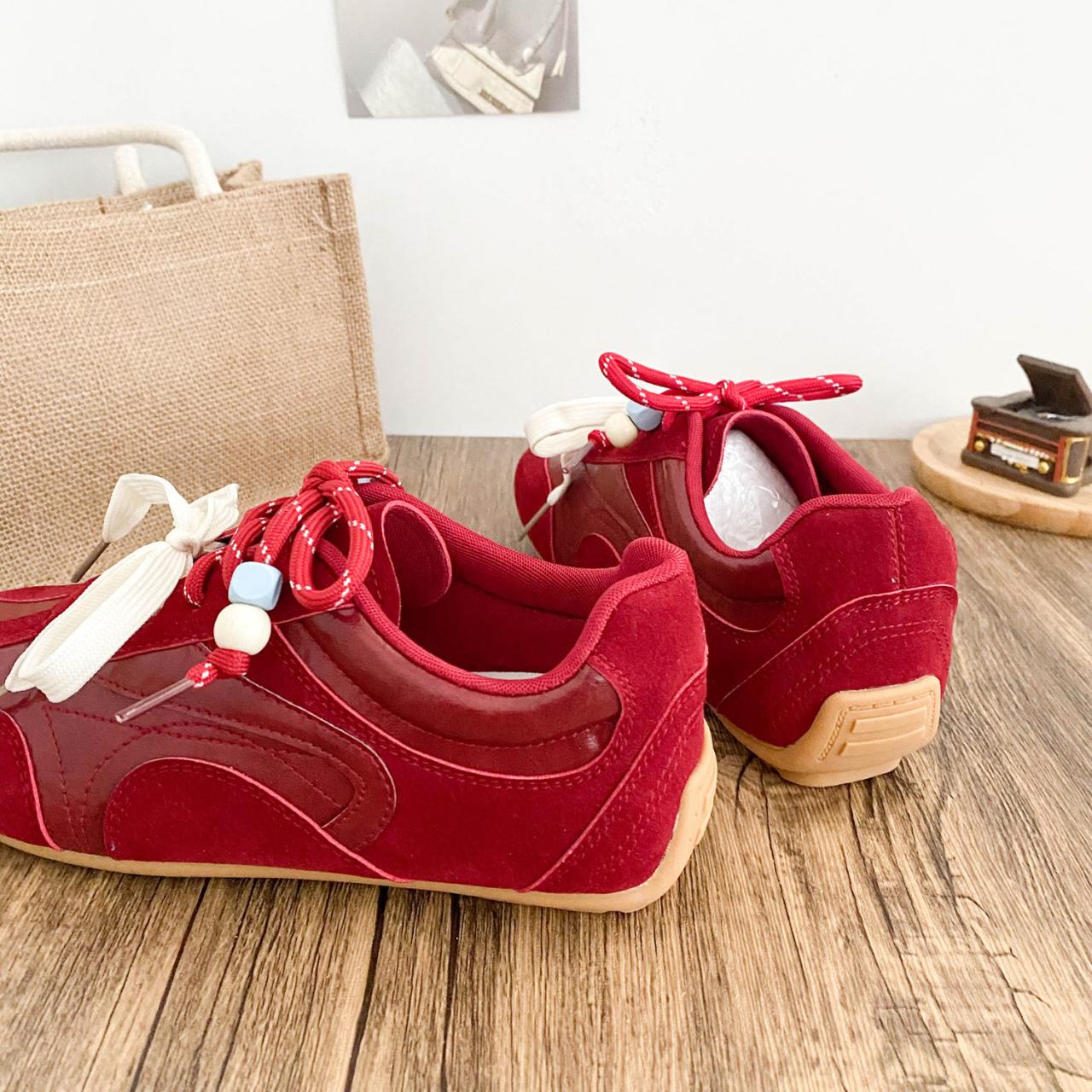 

Модные женские 2025 Новые весенне-летние универсальные спортивно-повседневные кроссовки Oes Retro Racing Soft Bot Agan Oes Cross Bule 35 красный