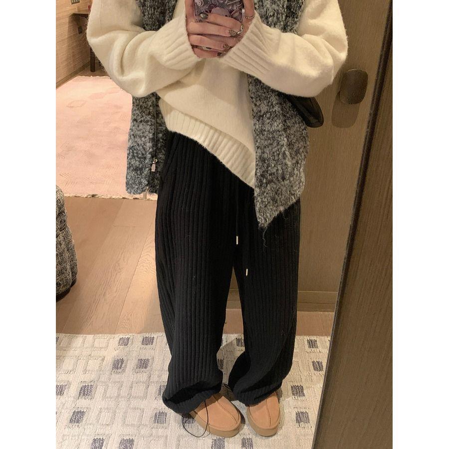 White Quilted Vertical Stripe Wide-Leg Drawstring Pants
