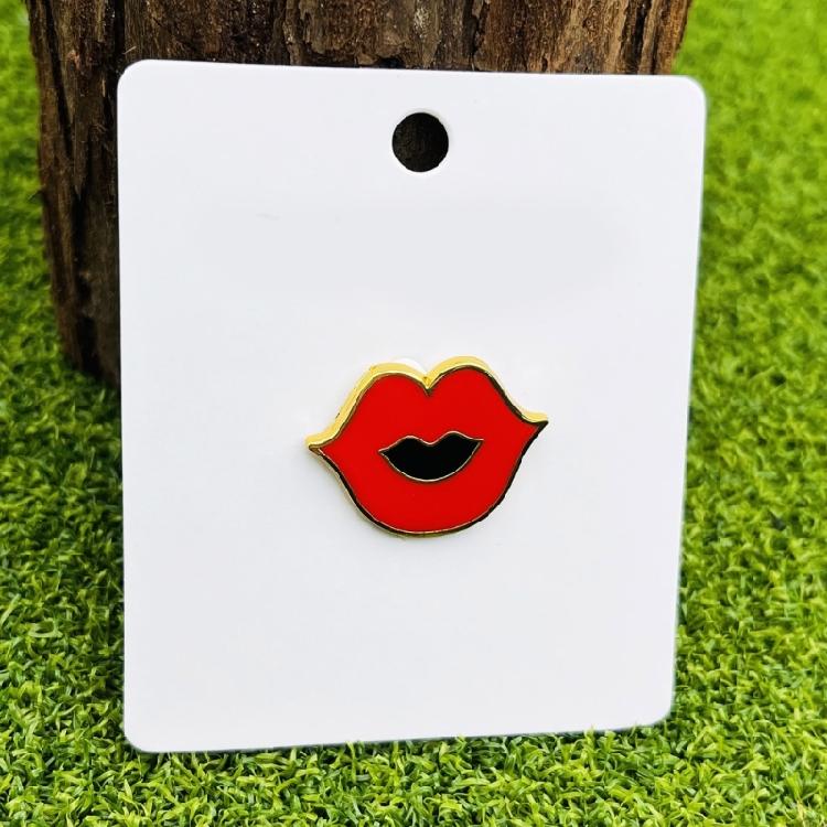 Fashion Enamel Pin Mouth Shaped Brooch Elegant Jackets Bag Backpack Badge Eye Catching Accessory for Trendsetters