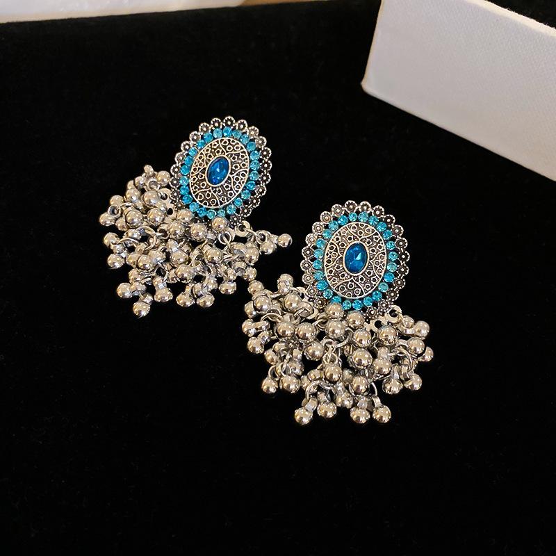 European and American retro metal fringed earrings light luxury high-end temperament earrings niche design long earrings women