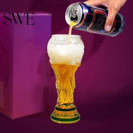Pohodlné držadlo Pivný pohár Tvar pohára trofeje Kapacita 500 ml Pohár šampióna pre jedinečné športové oslavy Darček pre futbalových nadšencov Ergonomický