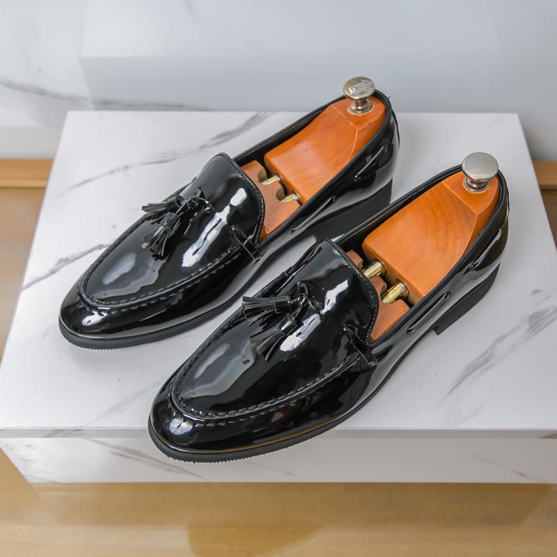 

Дизайнерские мужские туфли из лакированной кожи, винтажные фиолетовые лоферы с кисточками, мужские мокасины, повседневные слипоны, туфли для светских мероприятий 38