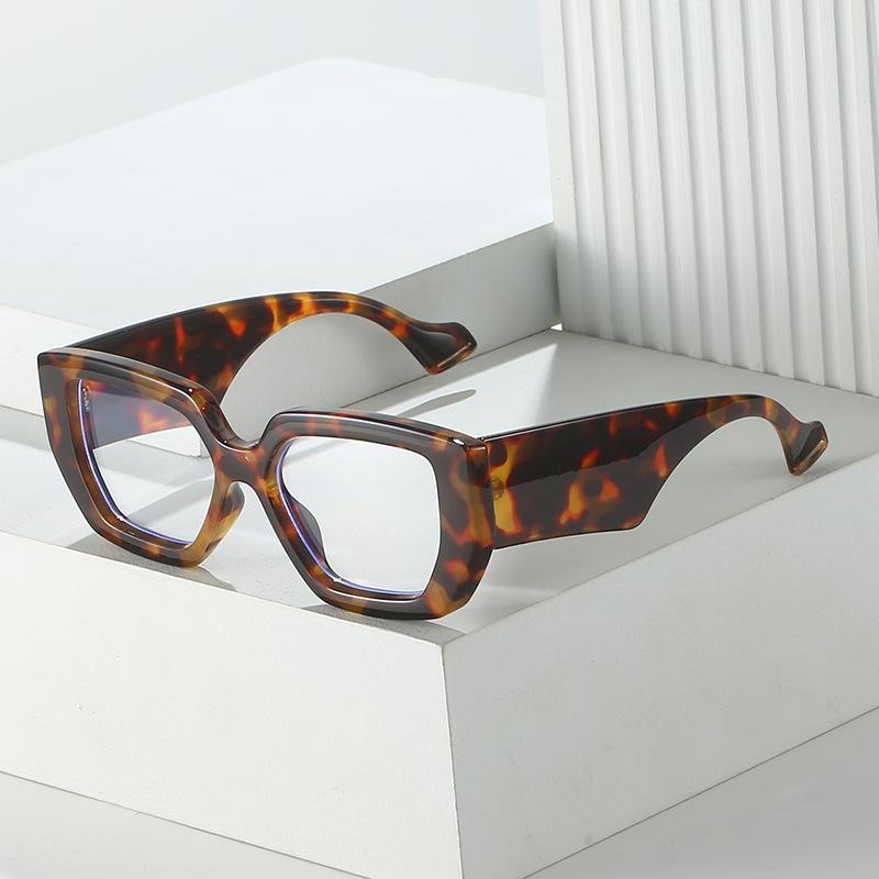 Latest Clear Thick Frame Eyewear Anti Blue Ray Blocking Eyeglasses Square Optical Lens Eyeglasses Unisex Design Gafas Lectura  Gafas De Sol