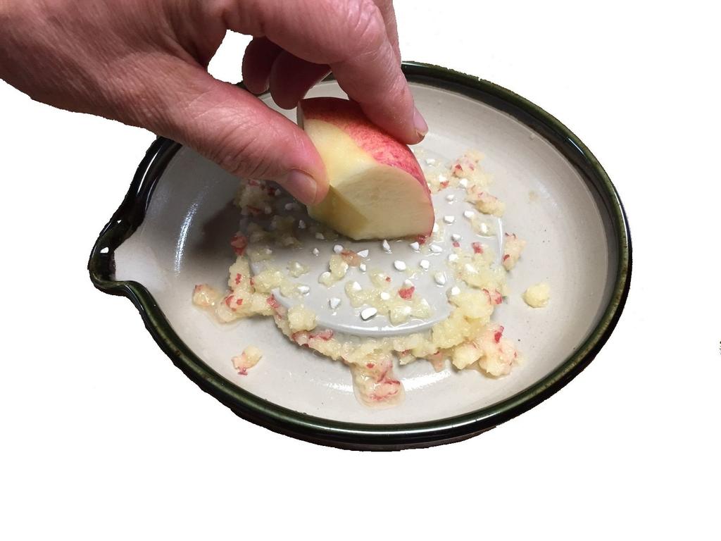 Motoshige Iwami Rädisrivare Silikonbas för att Förhindra Bordsskrapmärken 18cm Oribe Tillverkad i Japan Keramik, Kärl, Tallrik, (Ungefär. Diameter, Halkfri),