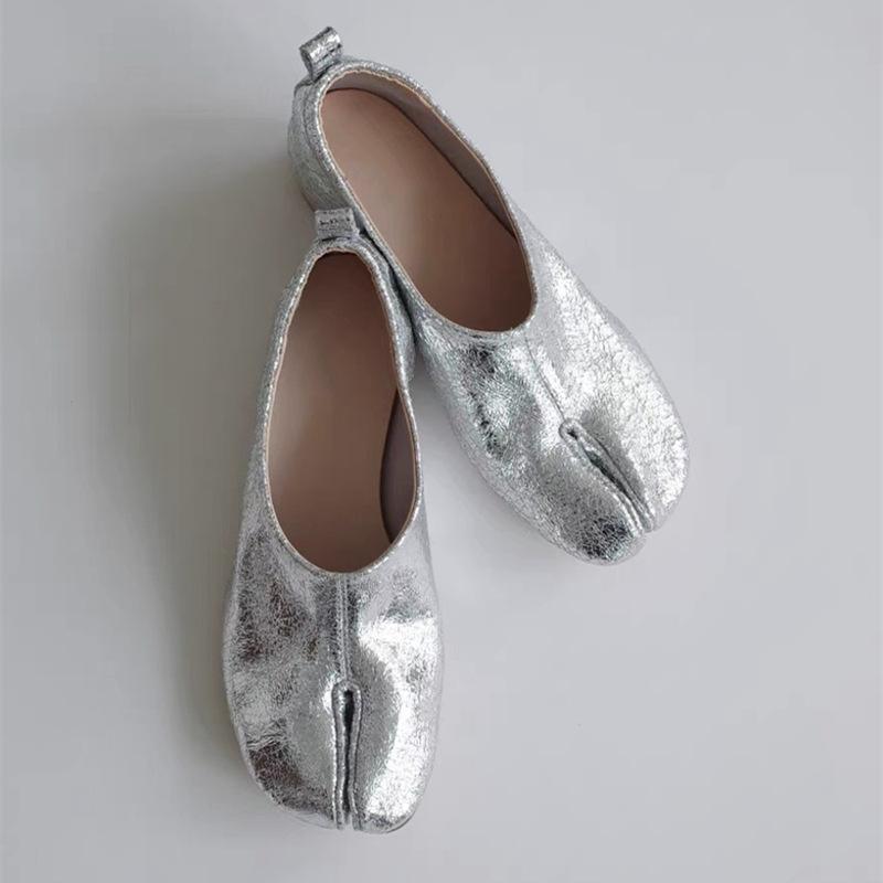 Light-mouth Low-heeled Single Shoes, Genuine Leather Pig's Trotters, Split-toed Shoes, High-end Burst Pattern, Silver Mary Jane Women's Shoes