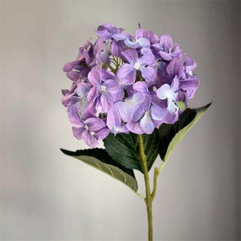 Einzelne Hortensien Esstisch Blume Kunstblume Hochwertiger Strauß Dekoration Wohnzimmer Blumenarrangement Dekoration