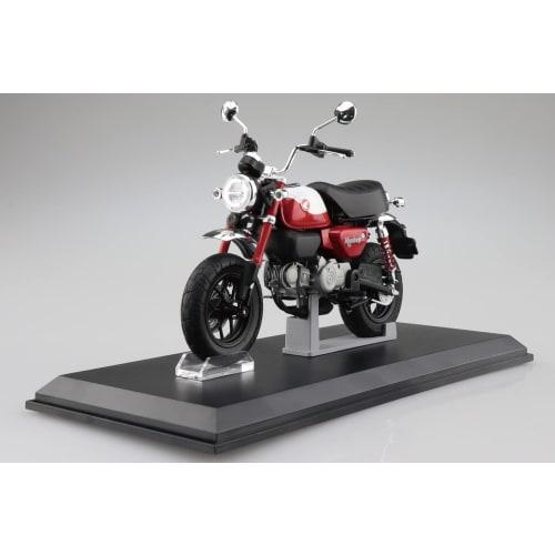 Aoshima Bunka Kyozai (AOSHIMA) Skynet 1/12 Scale Complete Honda Monkey125 '22 Pearl Nebula Red Motorcycle