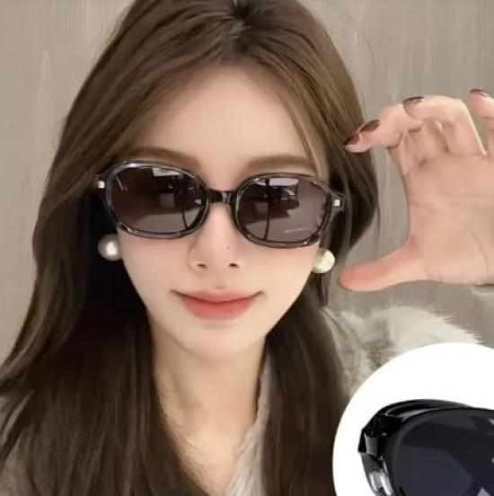 REONAS Folding Polarized UV Popular Slimming Compact Case Sunglasses, Travel, Portable, Women's Sunglasses, Protection, Design, Effect,