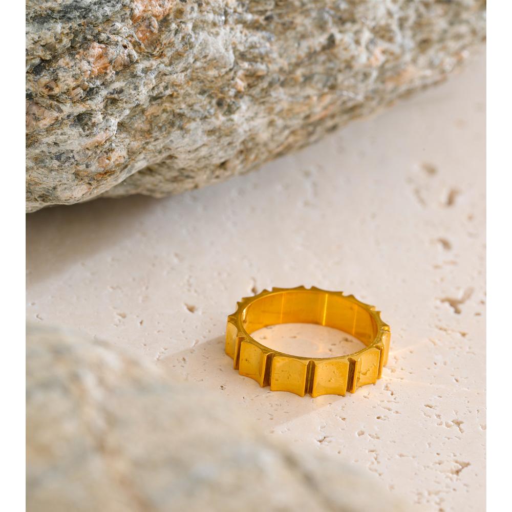 Yhpup Size 678 Stylish Unique Stainless Steel Metal Casting Ring Rust Proof 18K Golden Plated Distinctive Jewelry for Ladies
