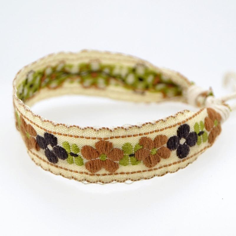 Strawberry Flower Embroidered Bracelet Bohemia Style Weave Rope Friendship Bracelets Handmade Charm Bangles Jewelry