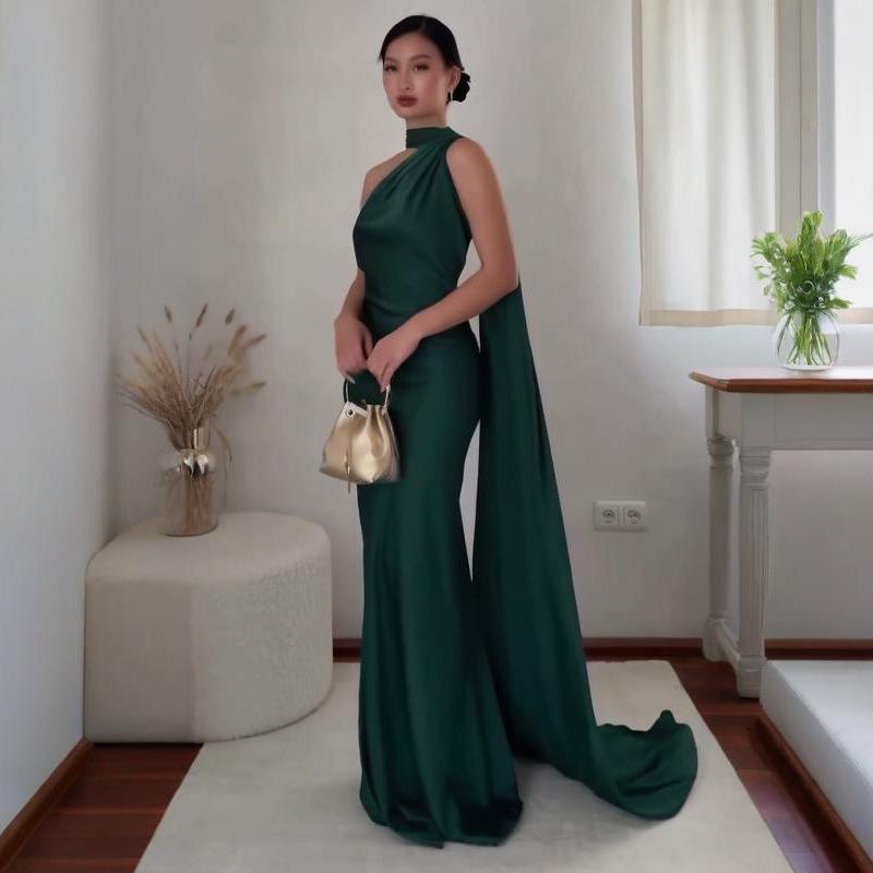 Elegant Off-the-Shoulder Backless Criss-Cross Halter Neck Fishtail Evening Dress