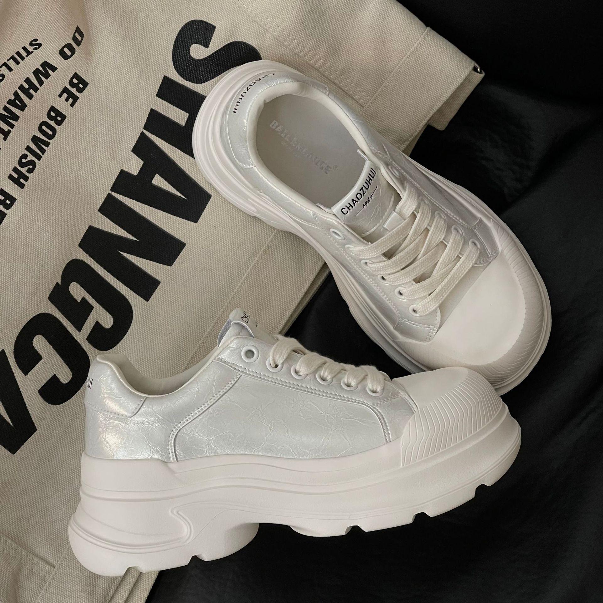 

Европейская станция весна новая толстая подошва увеличивающая рост большая белая обувь женская новая универсальная кожаная повседневная обувь 40 жемчужина белый