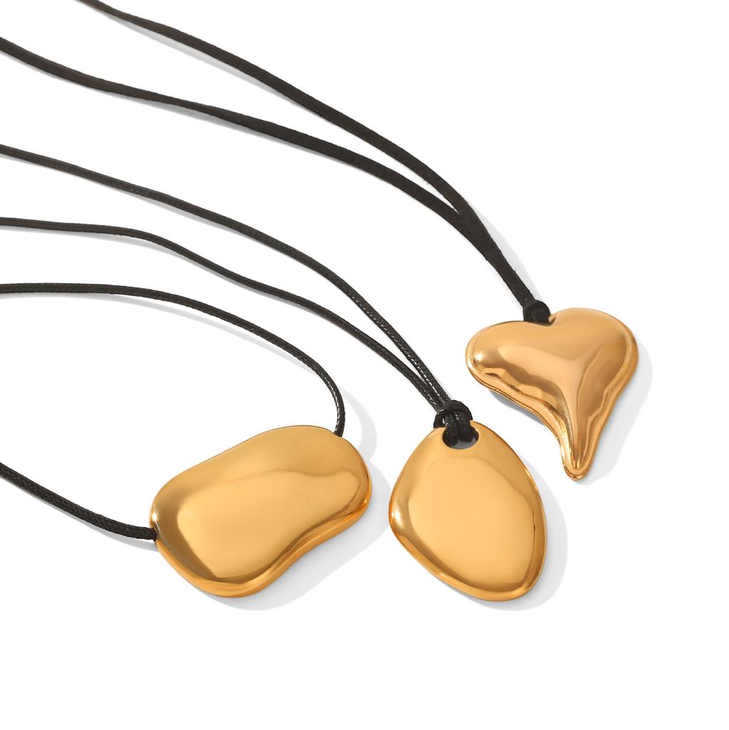 Geometric Irregular Pendant Necklace, Light Luxury High-end Style, Instagram Clavicle Chain, Titanium Steel Jewelry