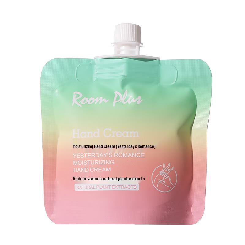 room plus Moisturizing Hand Cream