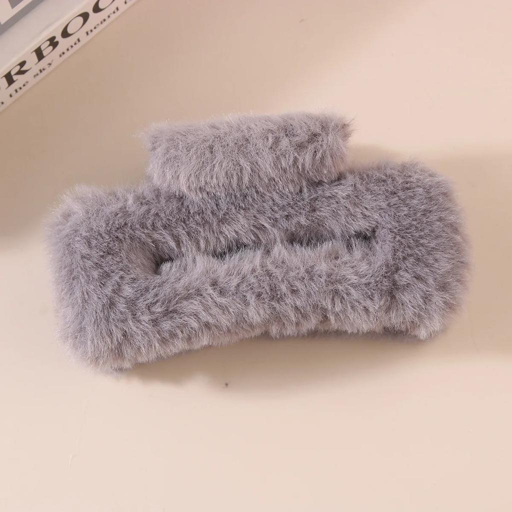 Winter Plush Square Hair Claw for Women Korean Elegant Acrylic Hairpins Faux Fur Hair Clip Girls Barrette Crab Hair Accessories