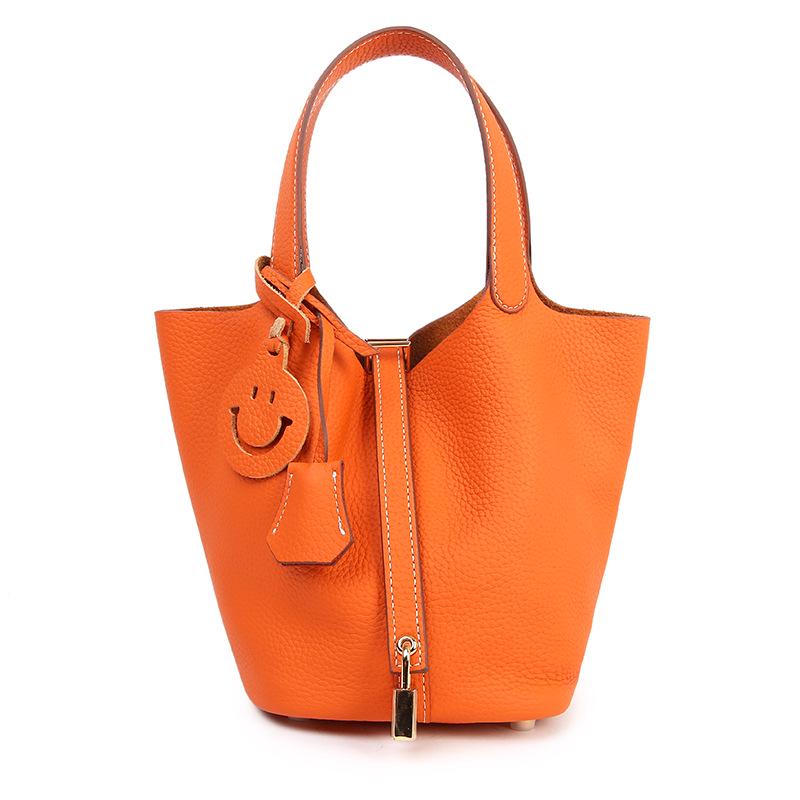 2025 Het Säljande Modekorg Hinkväska för Kvinnor – Högkvalitativ Nischdesign Handväska