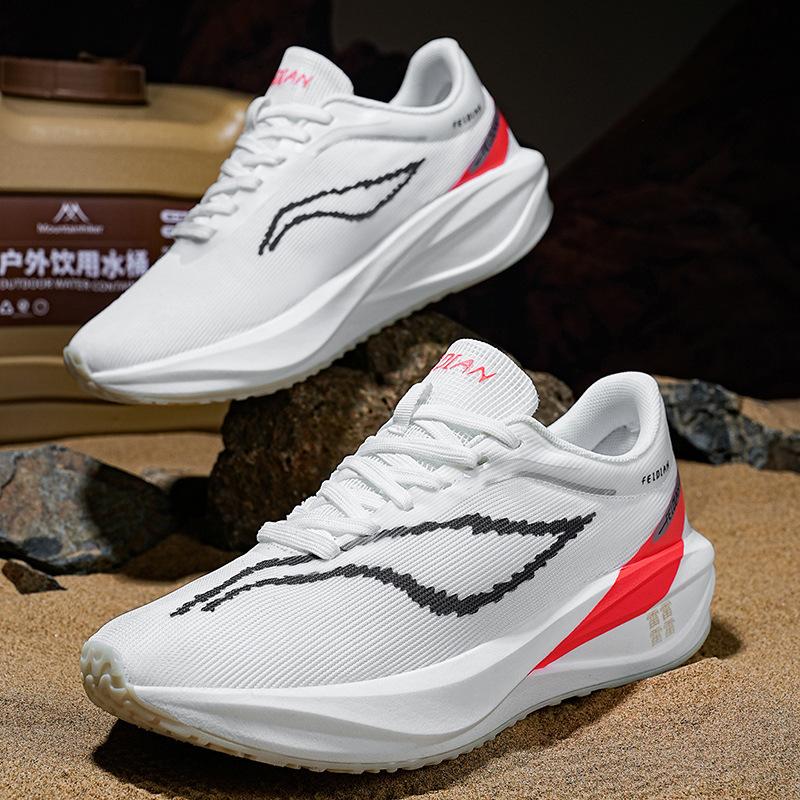Running shoes Junior high school male breathable lightweight sports and leisure trendy shoes popcorn carbon board cushioning middle age and older ch