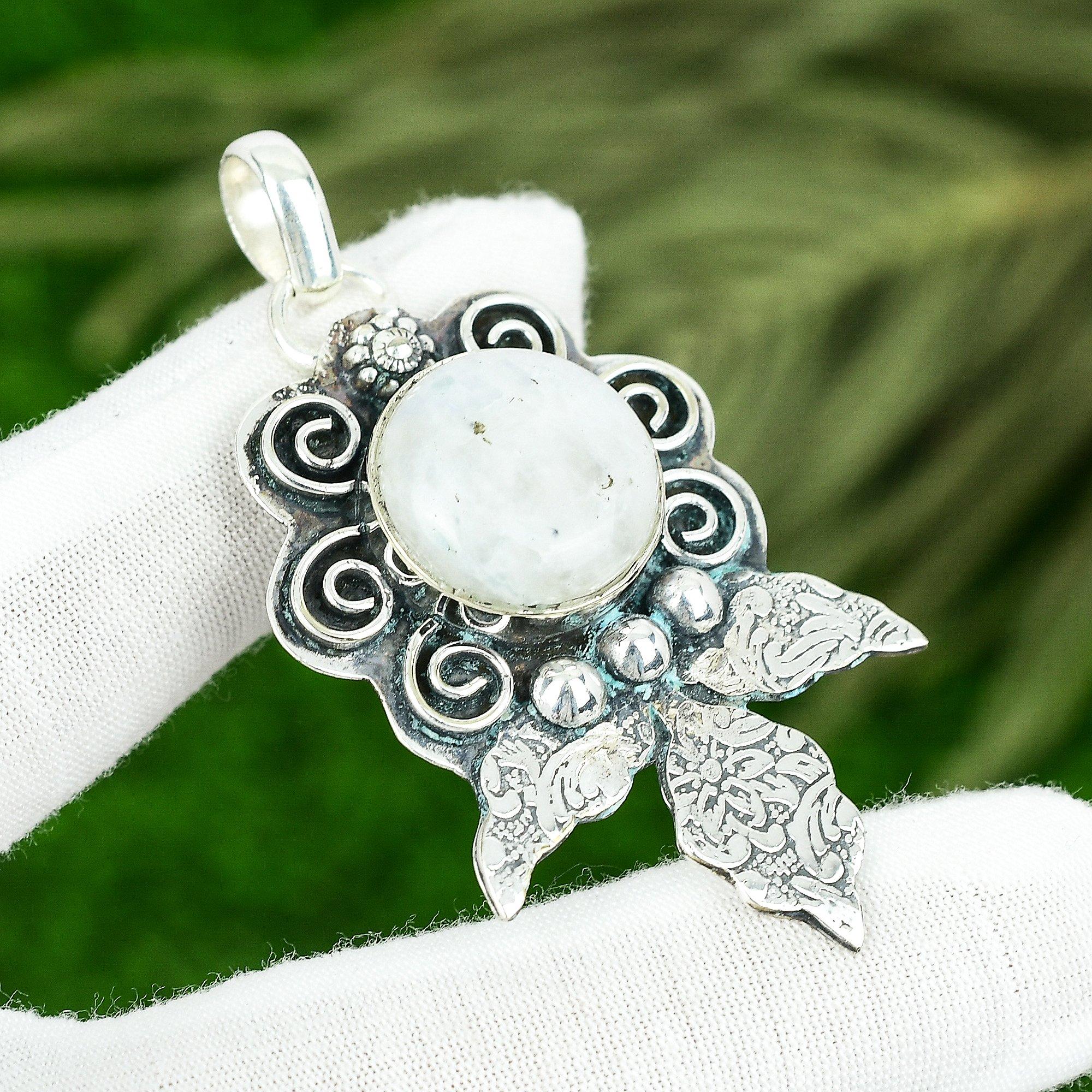 

Sisters Day Deal Rainbow Moonstone Gemstone 925 Sterling Silver Bezel Pendant