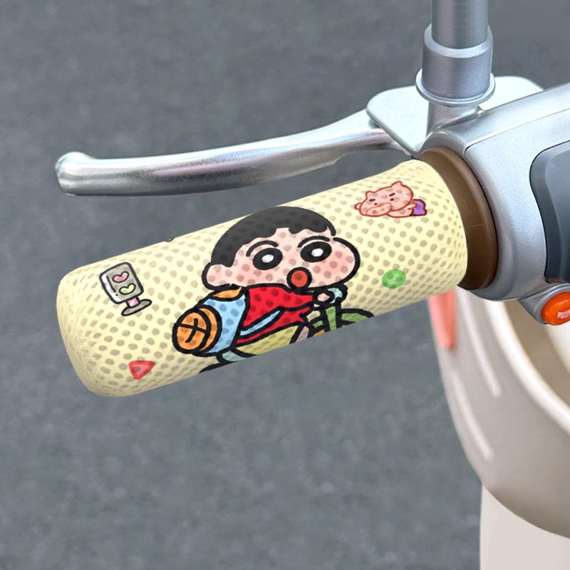 

Breathable Honeycomb Mesh Handlebar Gloves for Aima and Yadea Electric Scooters - Sweat-Absorbing, Summer-Ready Grips Pair Pack