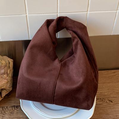 Sac à main Nuage plissé, Caractérisé par un Style de Sac à main Sophistiqué et Simple.
