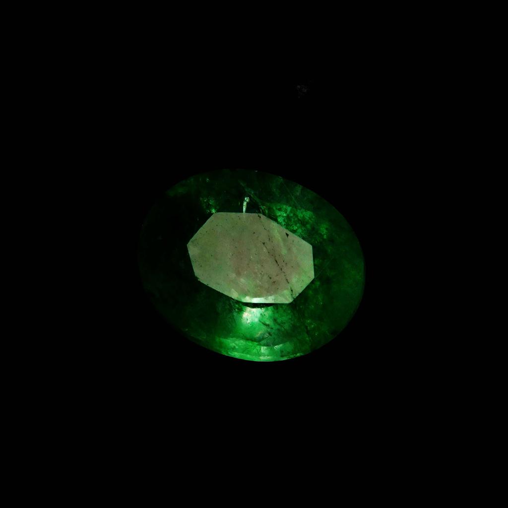 Natural Green Emerald Loose Gemstone Colombian 7 ct Oval Cut for Jewelry Making and Gem Collections