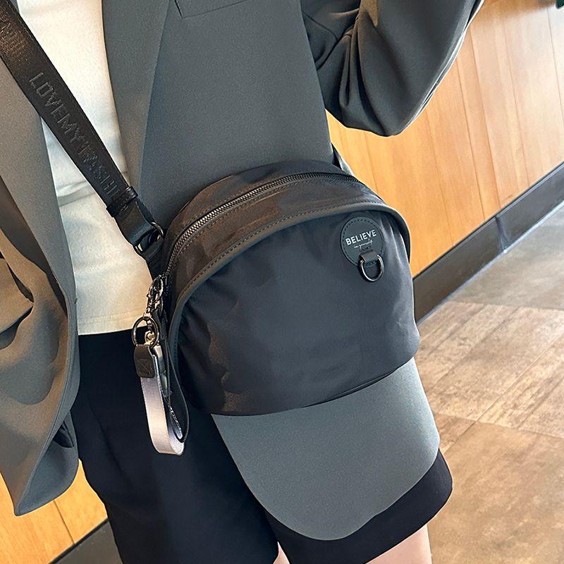 

European Station Small Bag Female 2025 New Arrival Fashion Oxford Cloth Bag Shell Bag Casual Messenger Bag Lightweight Shoulder Bag Black