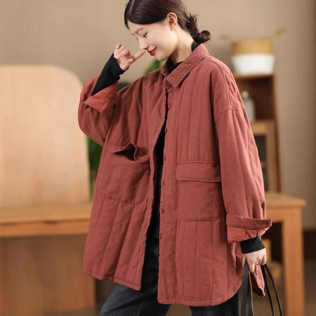 

Johnature Women Vintage Warm Jackets Solid Color Coats Winter Turn-down Collar Long Sleeve Patchwork Pockets Jackets One Size красный