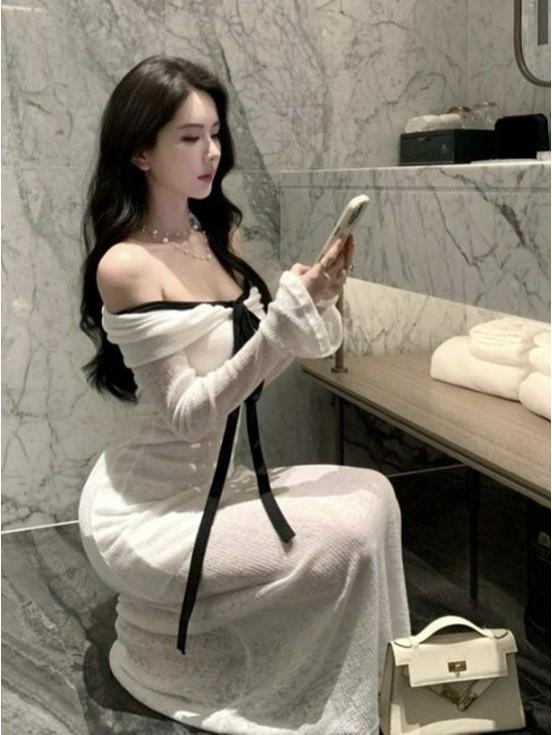 Elegant One-Shoulder Knit Dress for Women - Autumn/Winter 2026 French-Inspired Long Base Layer