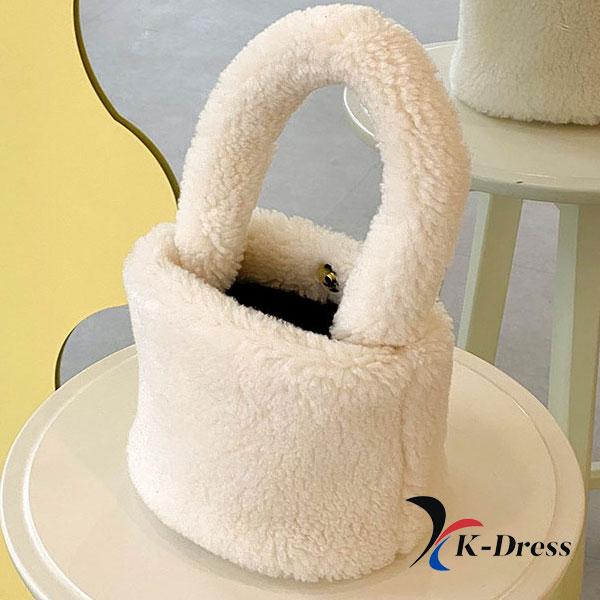 

Міні-сумка Pastel Sherpa (5 кольорів) 15x15x13.5cm слонова кістка