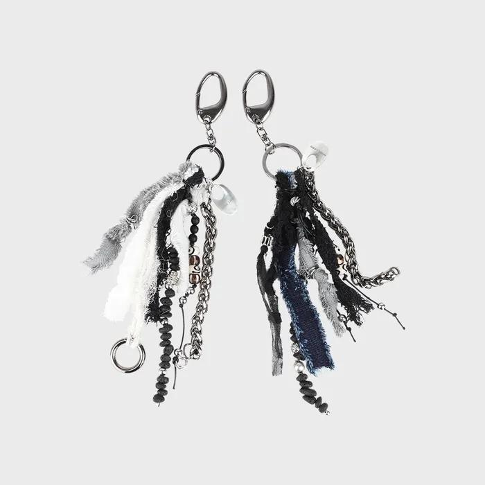 DEV:8 Layered Keyring_White